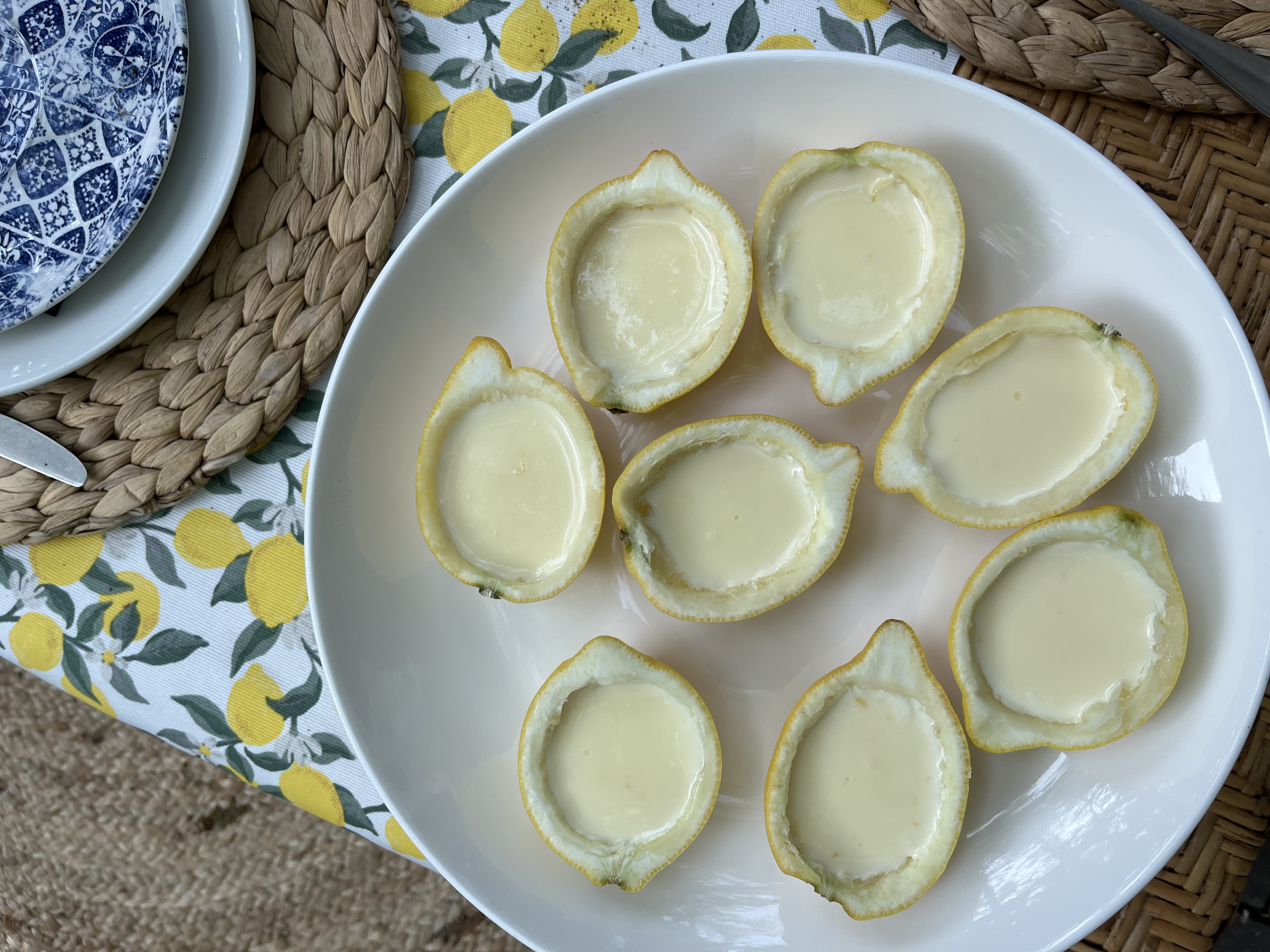 sidruni posset.jpeg (3.04 MB)